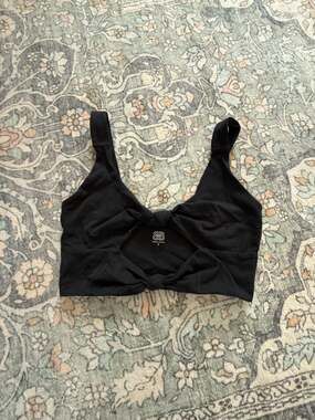 Bala Bangles Black Knot Front Crop Top Size S